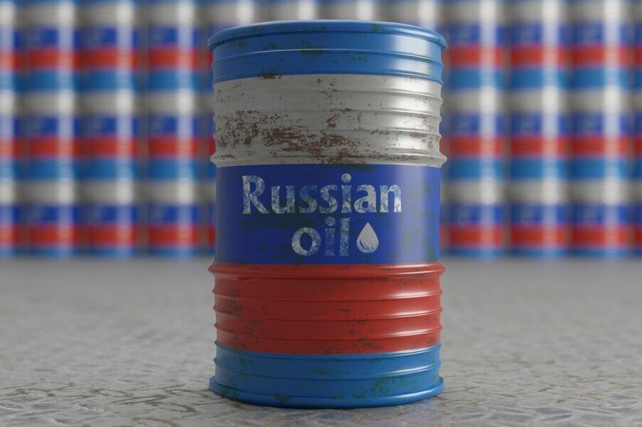درآمد ۹۰۰ میلیون دلاری دلالان نفت روسیه