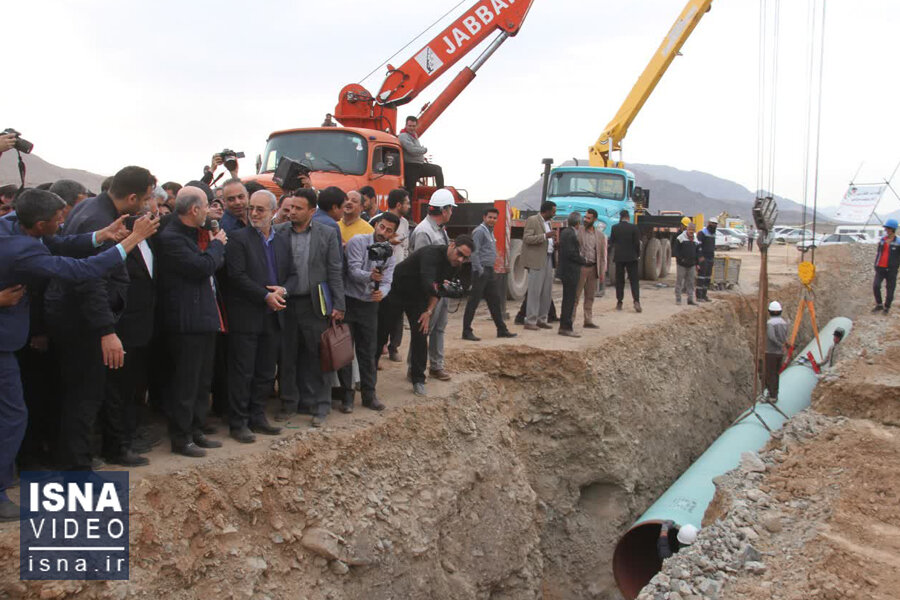 ویدیو/ جزئیات افتتاح برخی از پروژه‌های آب و برق همزمان با سفر رئیس‌جمهور به کرمان