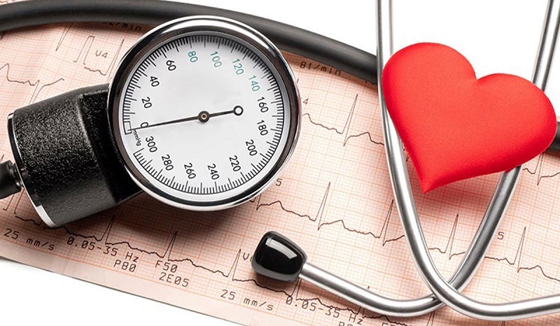 ۱۴ راه طبیعی برای کنترل فشار خون بالا
