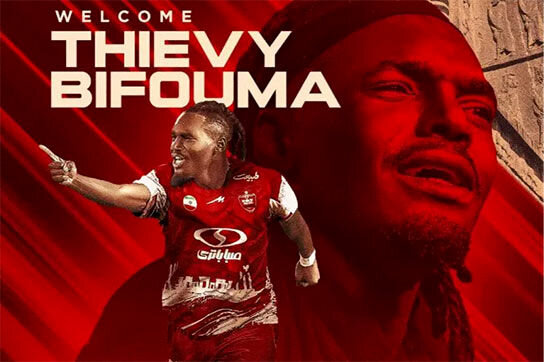 جشن بازیکن جدید پرسپولیس با لباس رونالدینیو + عکس