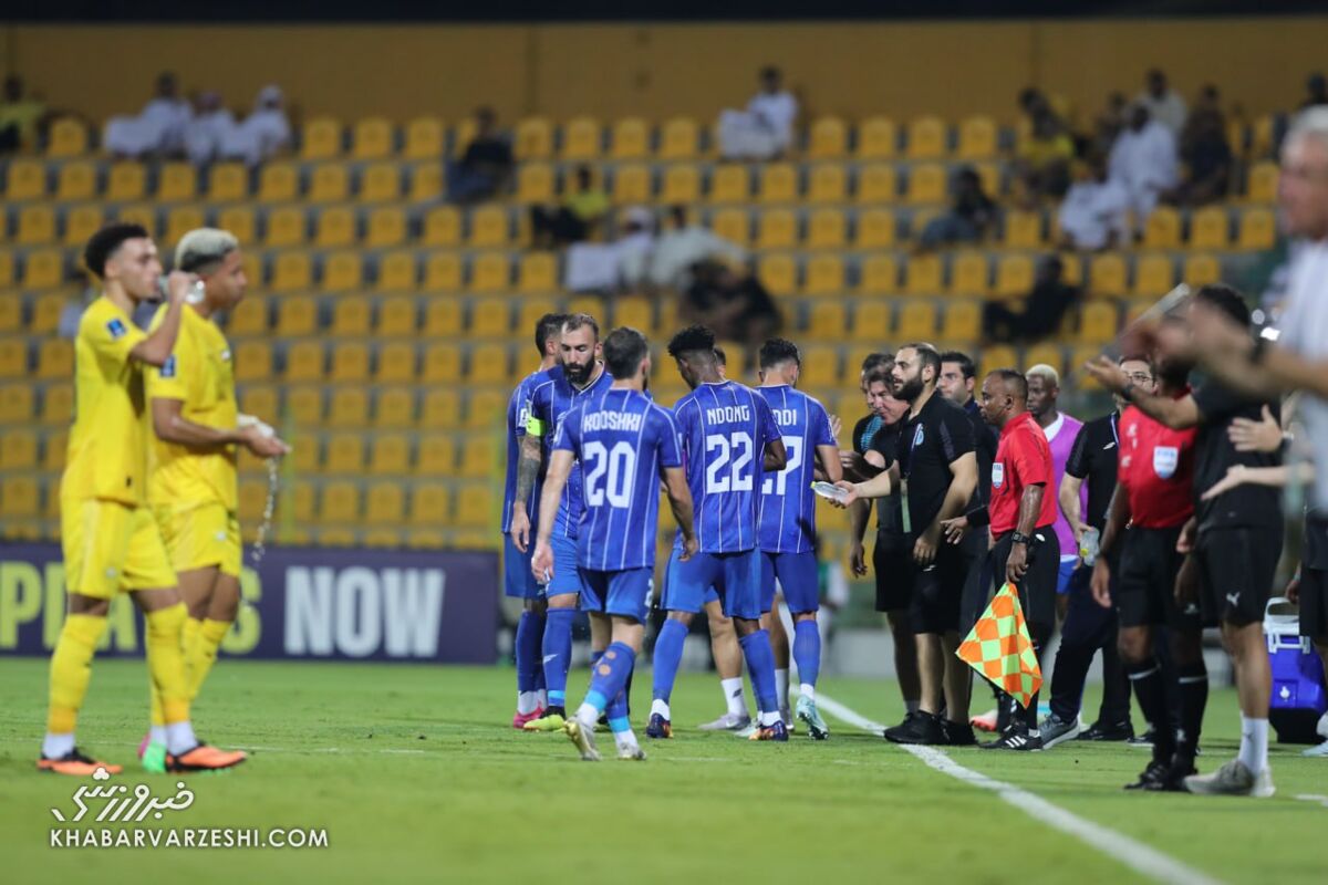 اختر: این بدترین استقلال تاریخ بود/ زنوزی فهمید آقاسی به درد نمیخورد وگرنه پولش را داشت
