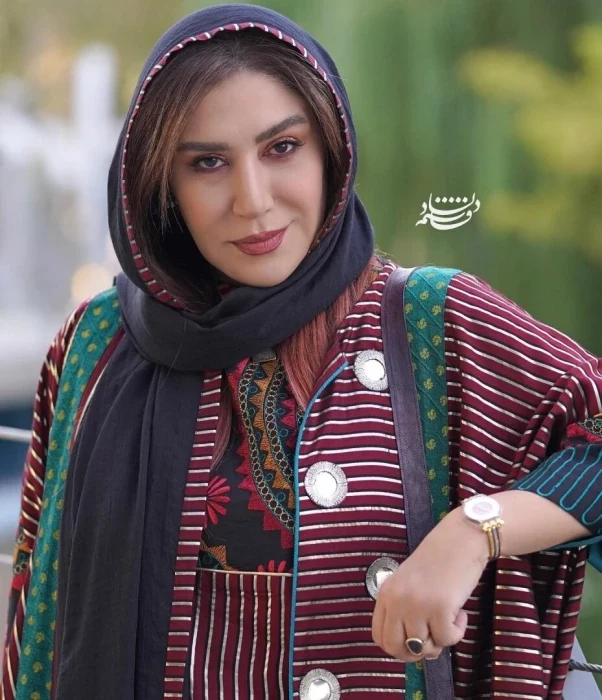 تیپ و استایل عجیب و متفاوت نسیم ادبی خبرساز شد + عکس جدید – سلام نو