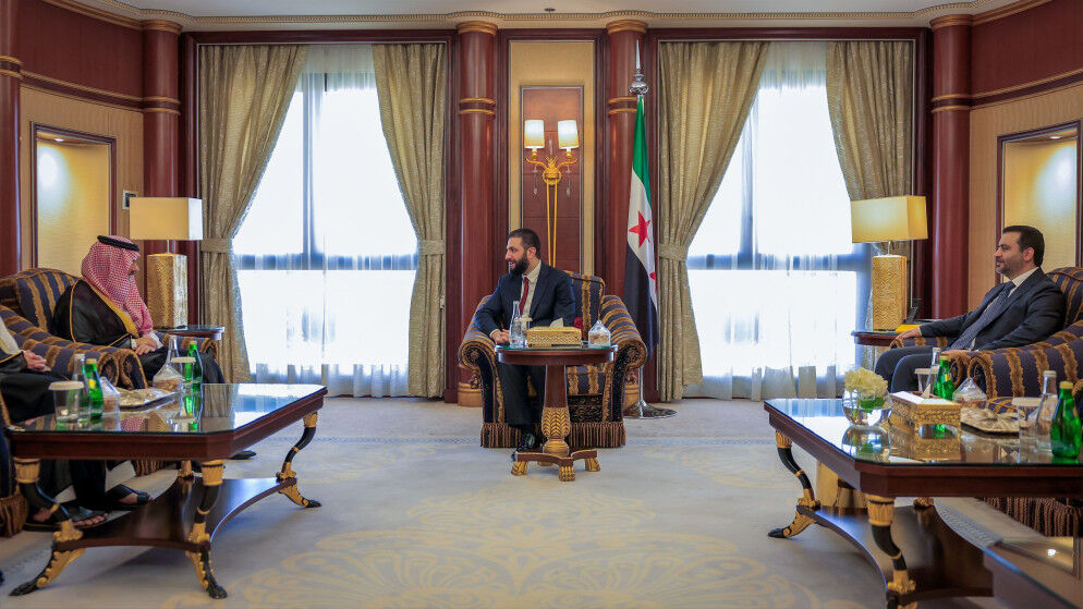 دیدار جولانی با بن فرحان در سفر به عربستان – سلام نو