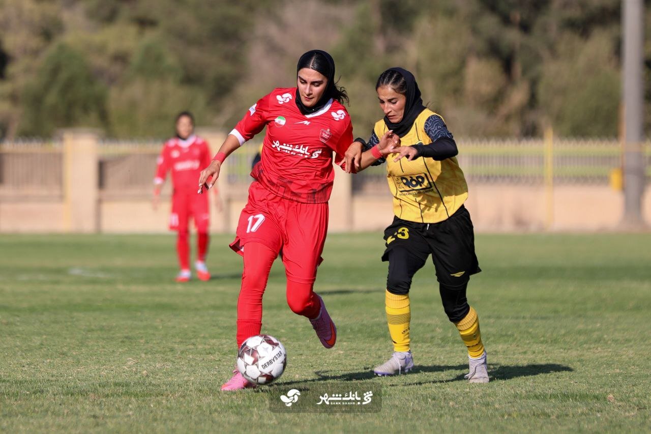 زنان پرسپولیس انتقام گرفتند؛ خاتون دوباره برنده شد