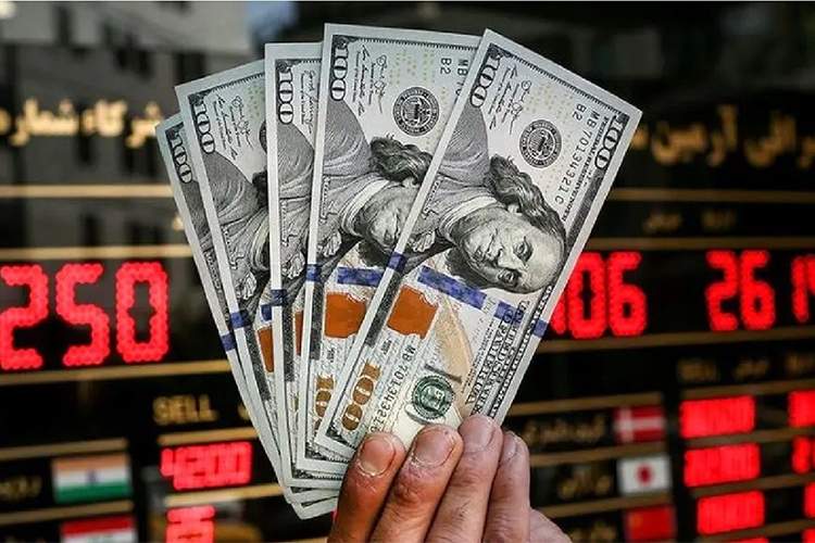 چرا دلار امریکا با وجود تضعیفهای دورهای، همچنان مسلط است؟