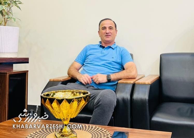 اسم جنپو، منپو، چلپو را جلوی من نیاورید؛ بازیکنانی برای استقلال آوردند که در کتاب موش و گربه هم اسمشان نیست/ منیر الحدادی هم به درد نمیخورد!