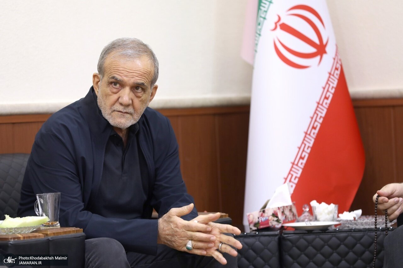 آقای پزشکیان! پاداش جامجهانی را برای ساختن ورزشگاه هزینه کنید