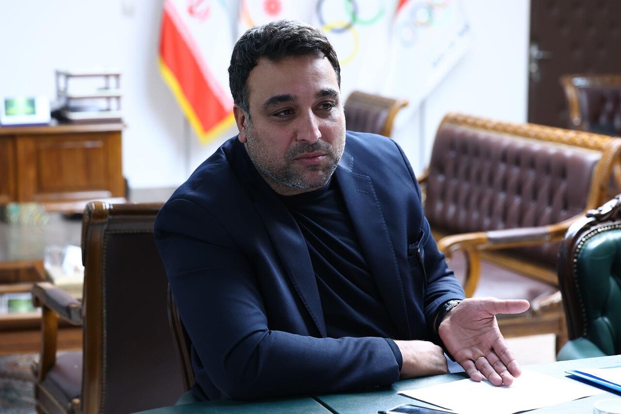 خبر مهم احسان حدادی؛ دوومیدانی کاران بازداشتی در راه ایران هستند