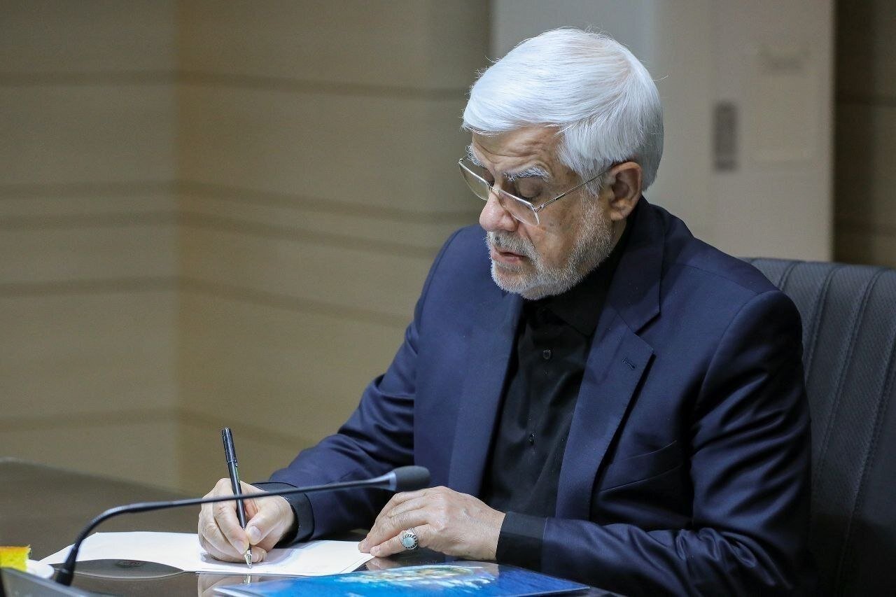 پیام تسلیت عارف در پی درگذشت احمد ناطق نوری