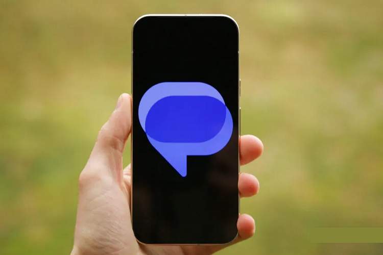 قابلیت عجیب Google Messages در حال انتشار است؛ اپلیکیشن خودش با شما چت میکند